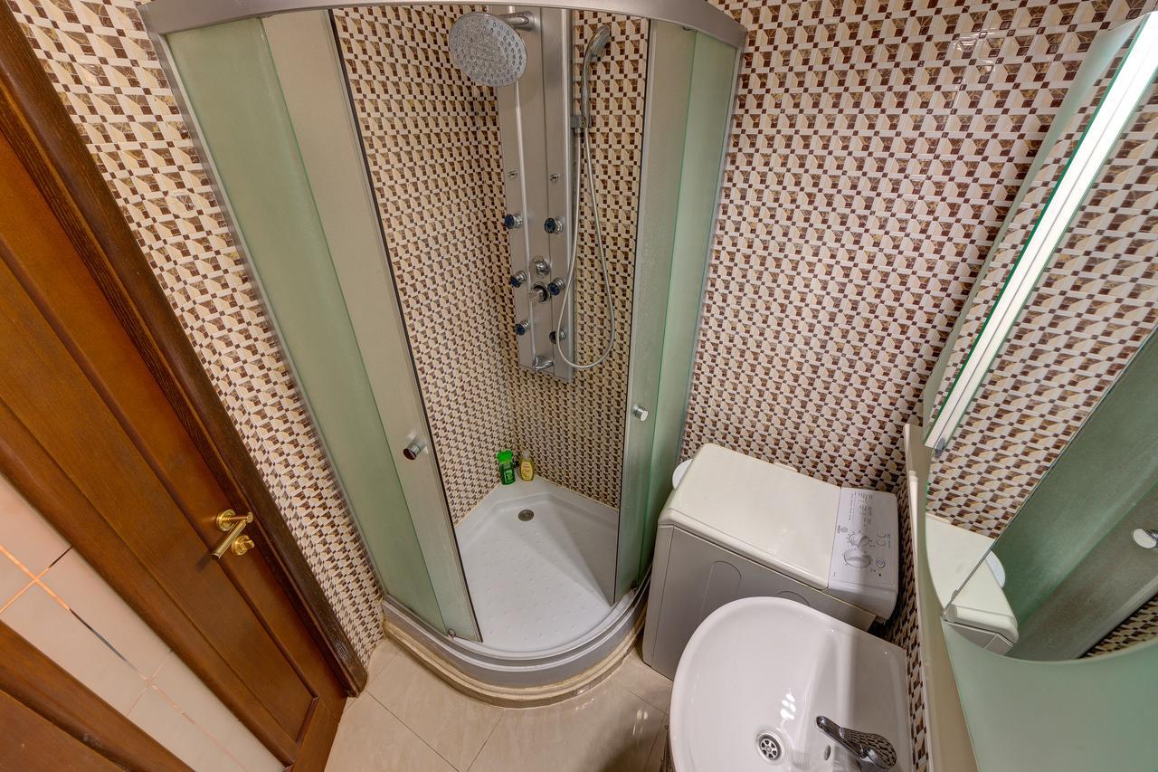 Apartamenty Na Dragomirova 10A キエフ エクステリア 写真